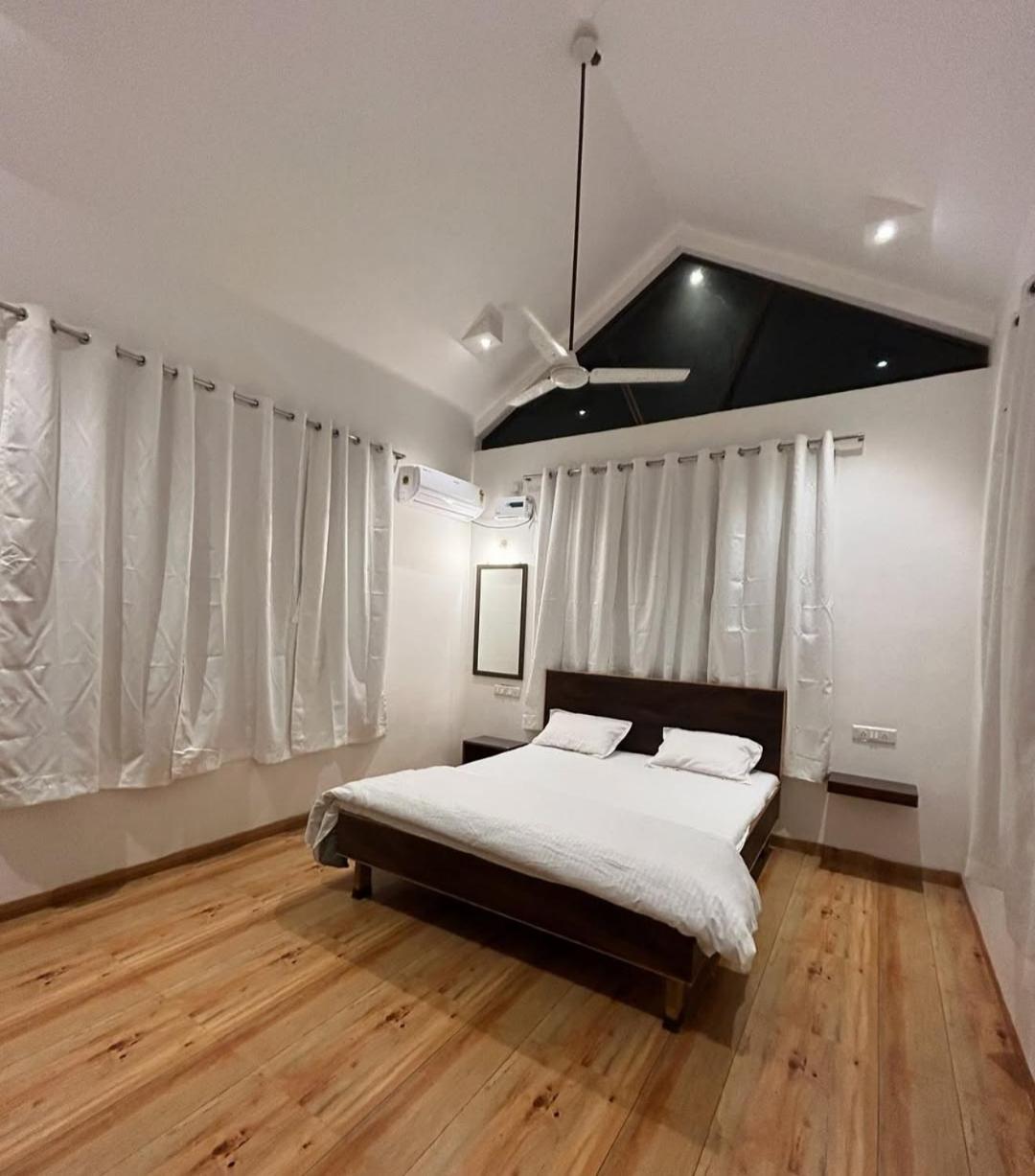 Redstone Farmhouse Kashid Luaran gambar