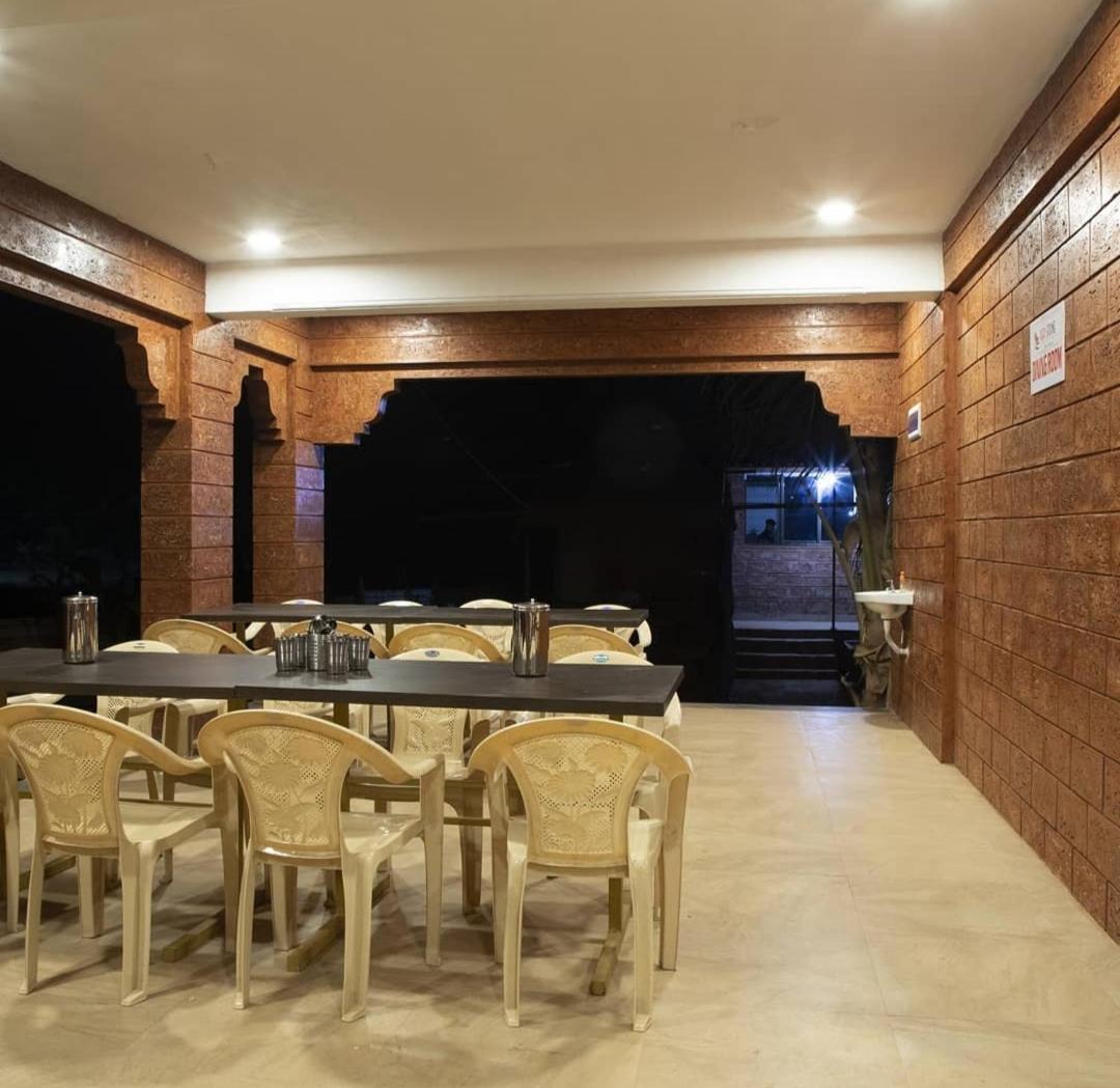 Redstone Farmhouse Kashid Luaran gambar